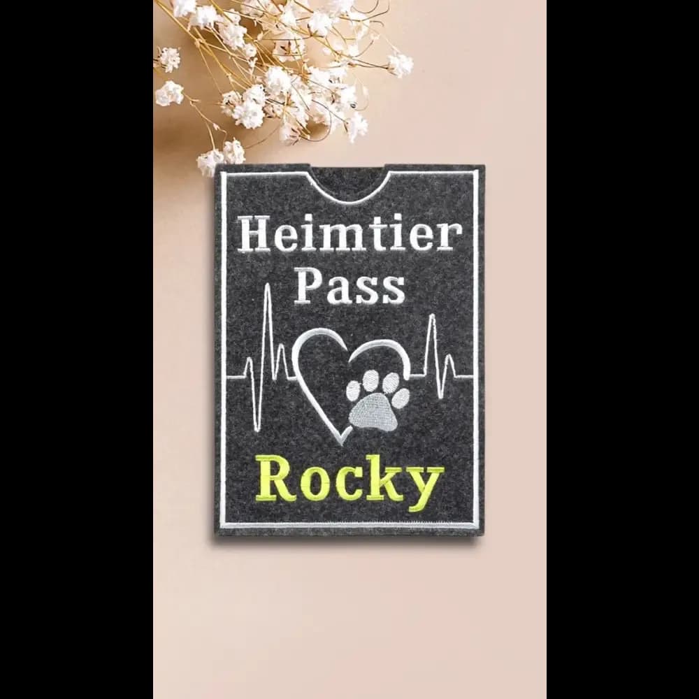 Heimtierpass - Impfpass Hülle Bestickt und Personalisiert