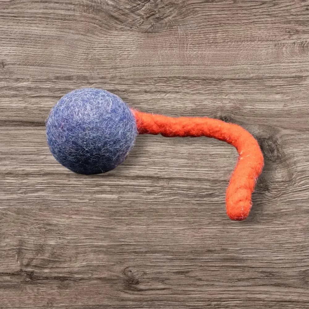 Jumping Schleuder-Filzball aus regionaler Bio-Schurwolle